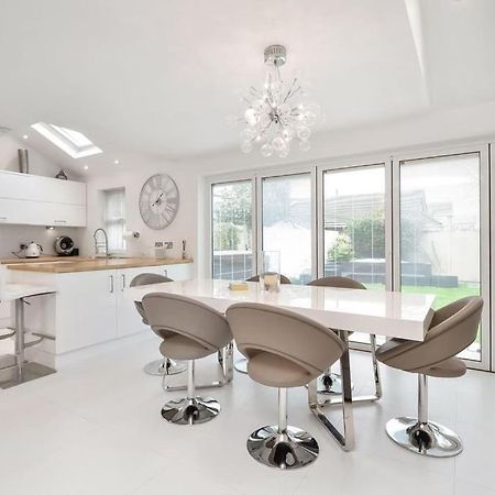 Home In Southsea With Hot Tub, Close To The Sea 朴次茅斯 外观 照片