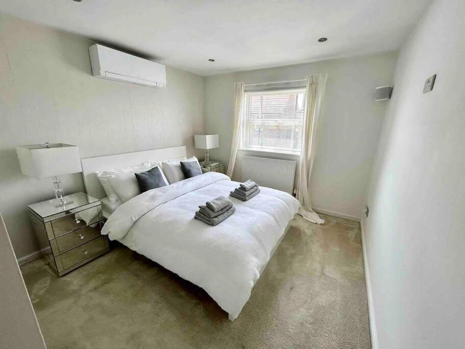 Home In Southsea With Hot Tub, Close To The Sea 朴次茅斯 外观 照片